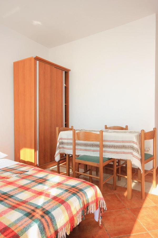 Apartments By The Sea Novalja, Pag - 9326 Room photo